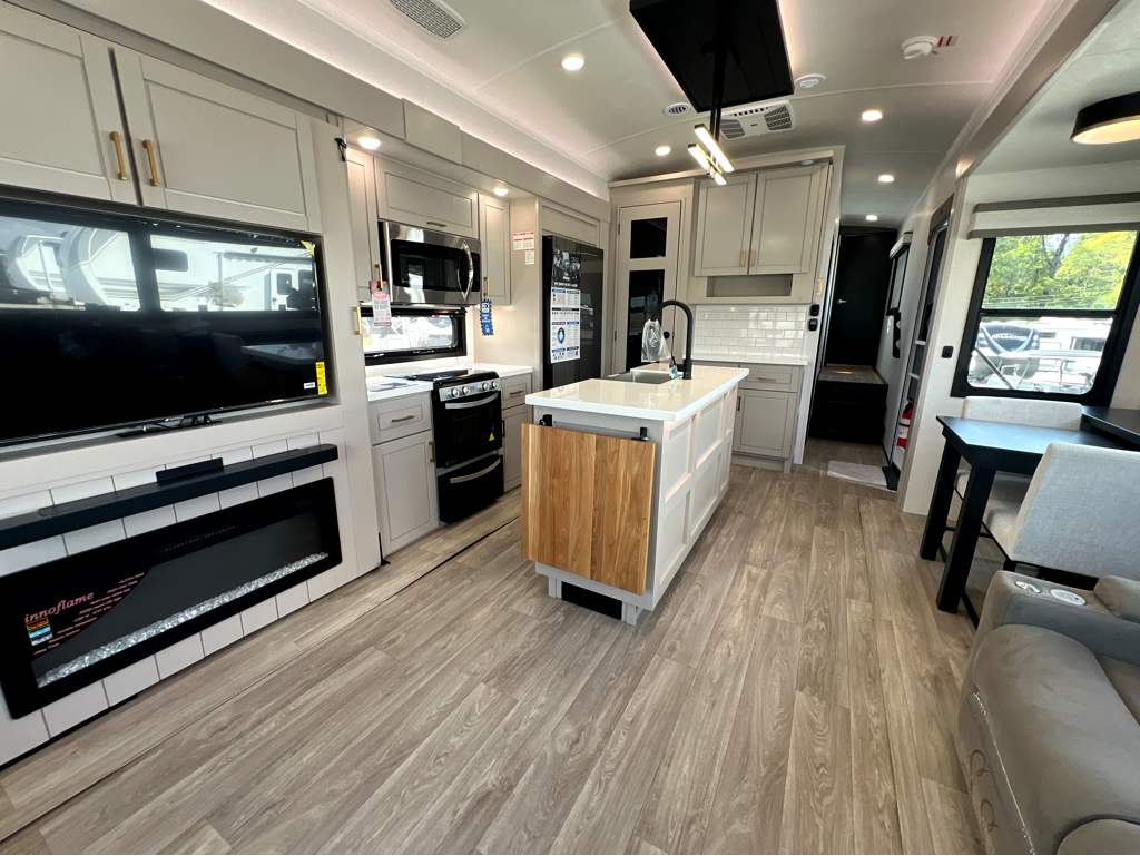 2027 JAYCO NORTH POINT 361RLBH - Image 12