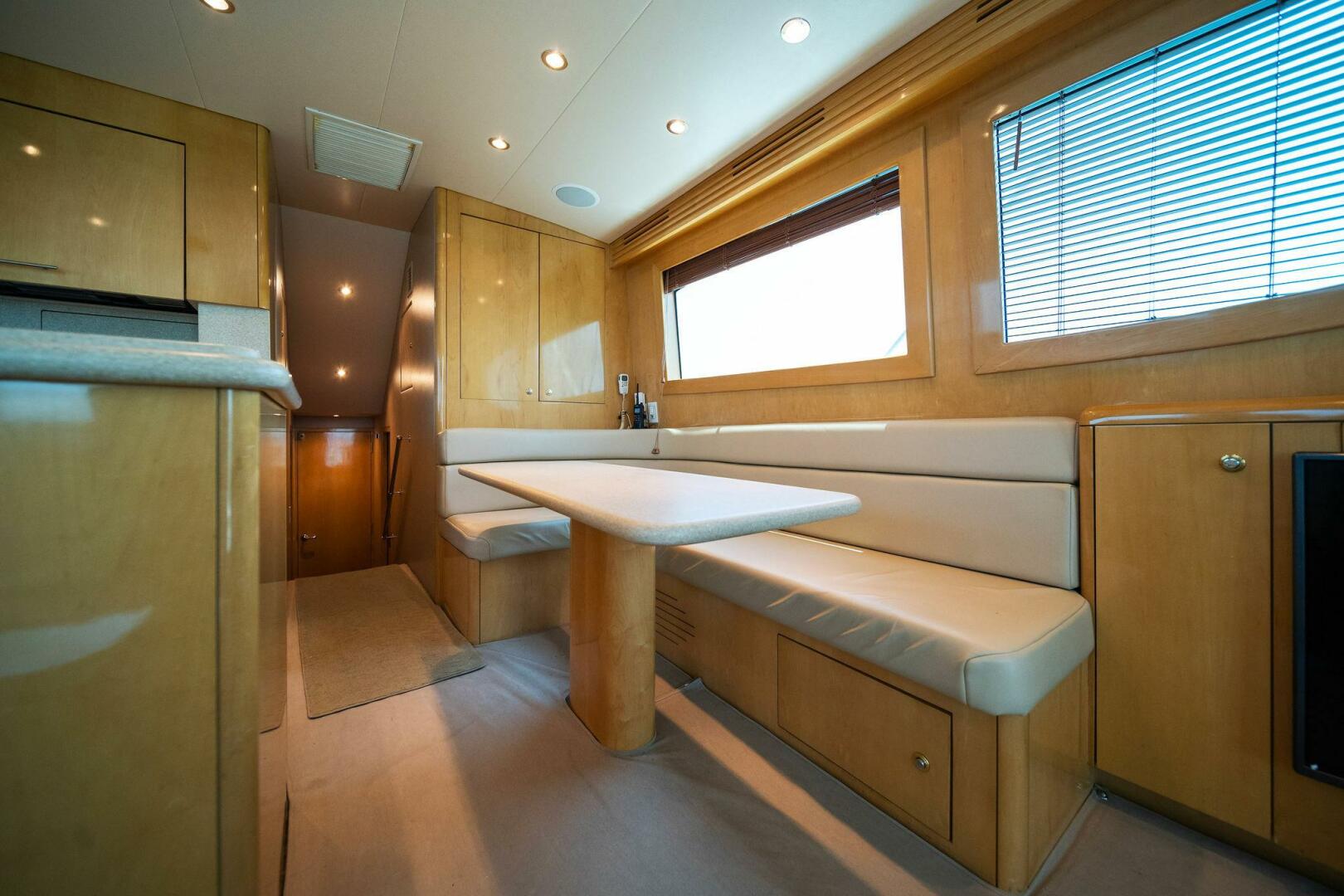 2003 Hatteras 54 Convertible - Image 18