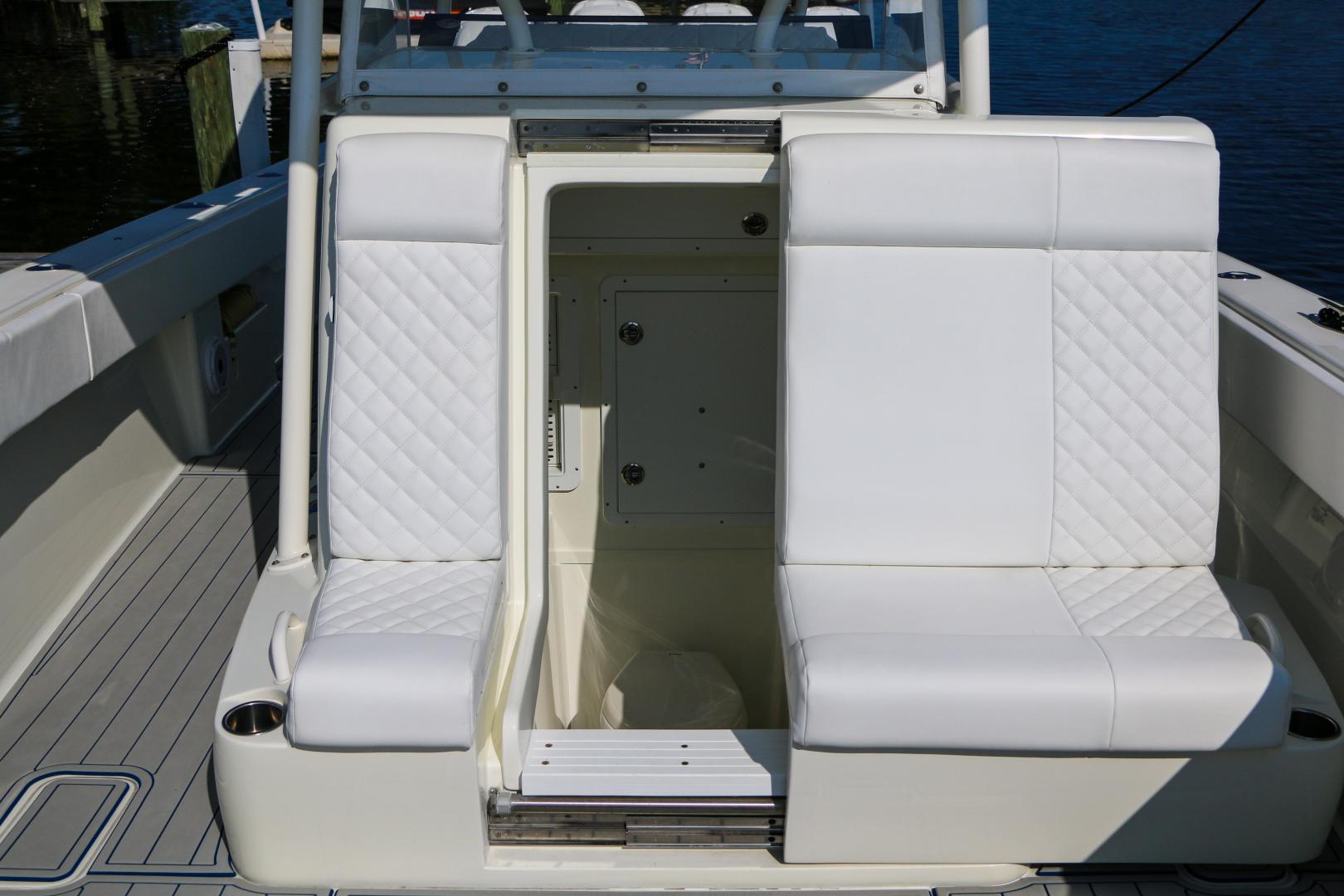 2016 SeaVee 390Z - Image 7