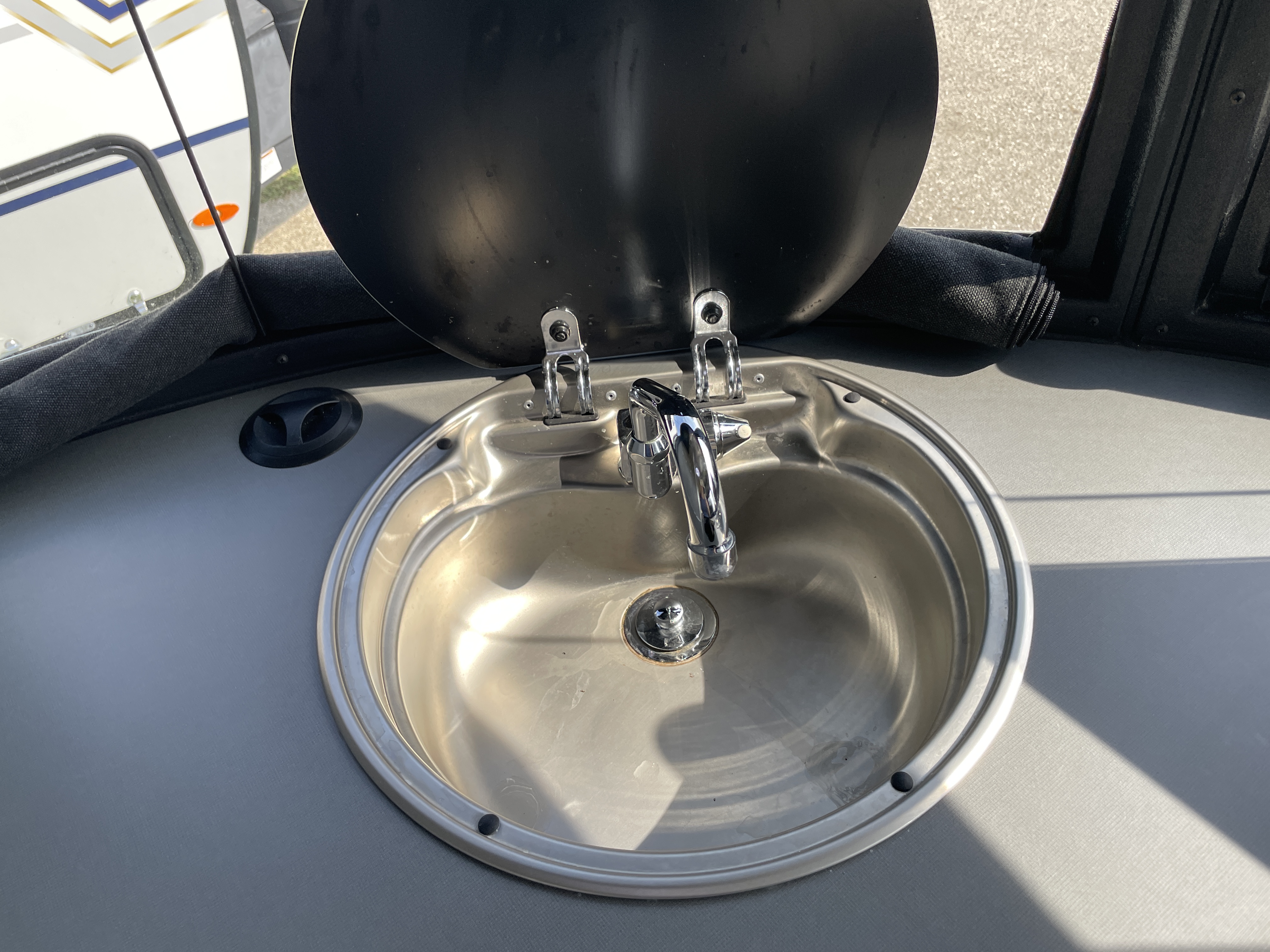 2017 Airstream Basecamp 16 - Image 11