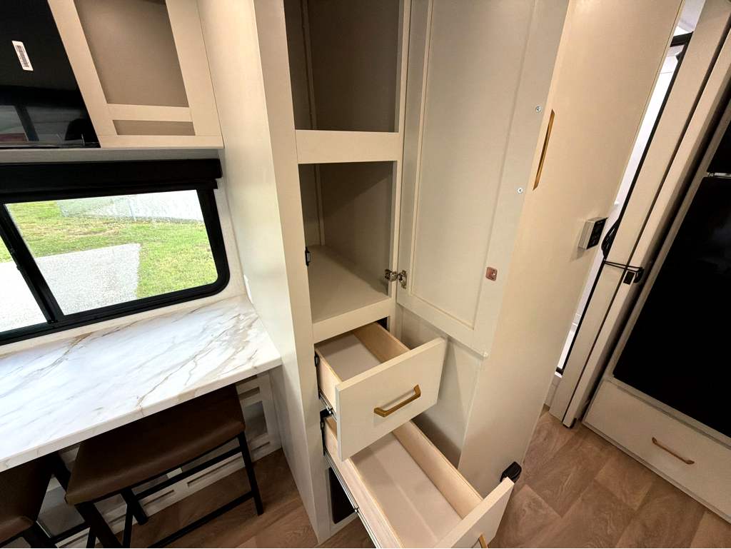 2027 GRAND DESIGN IMAGINE AIM 19MLA - Image 21