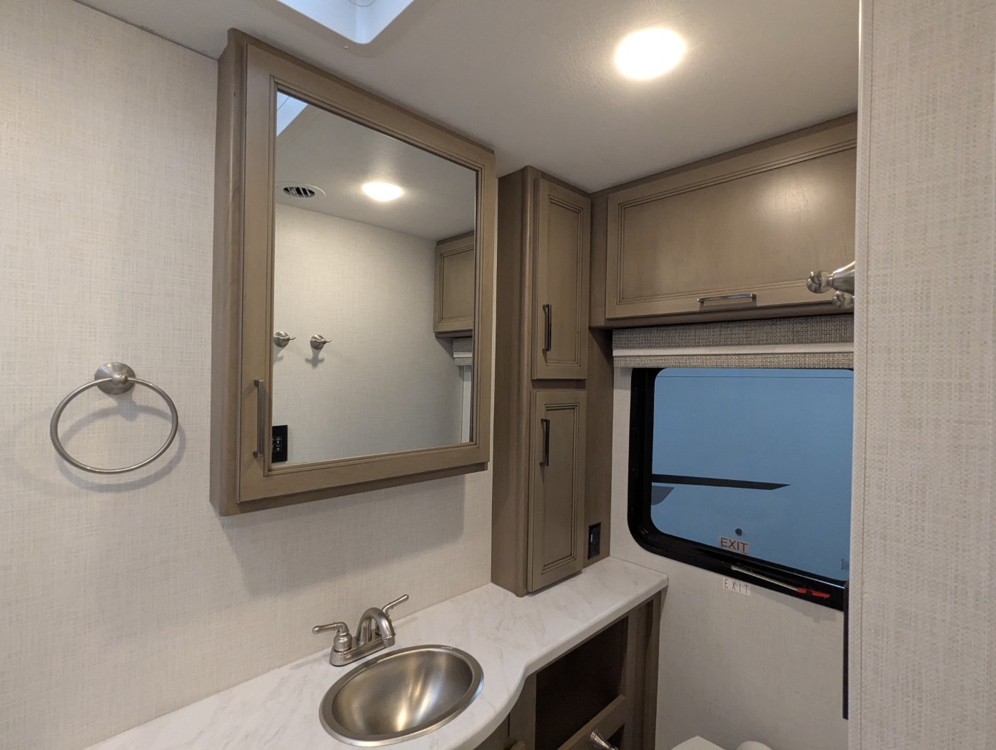 2027 Thor Motor Coach Windsport 36H - Image 38