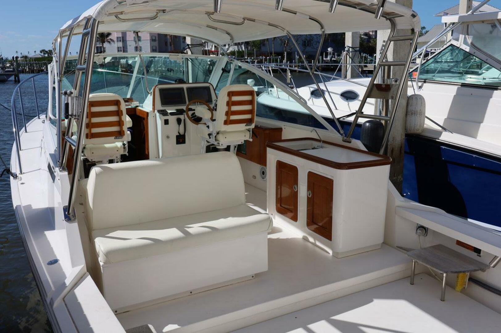 2013 Hunt Yachts Harrier 36 - Image 9