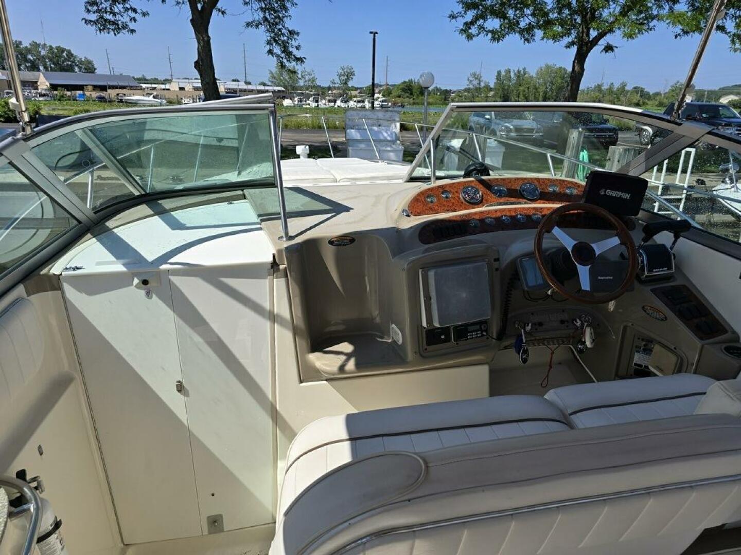 1999 Maxum 3000 SCR - Image 9