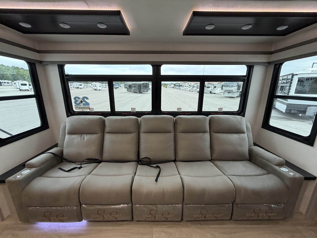 2027 JAYCO NORTH POINT 375TBDB - Image 15