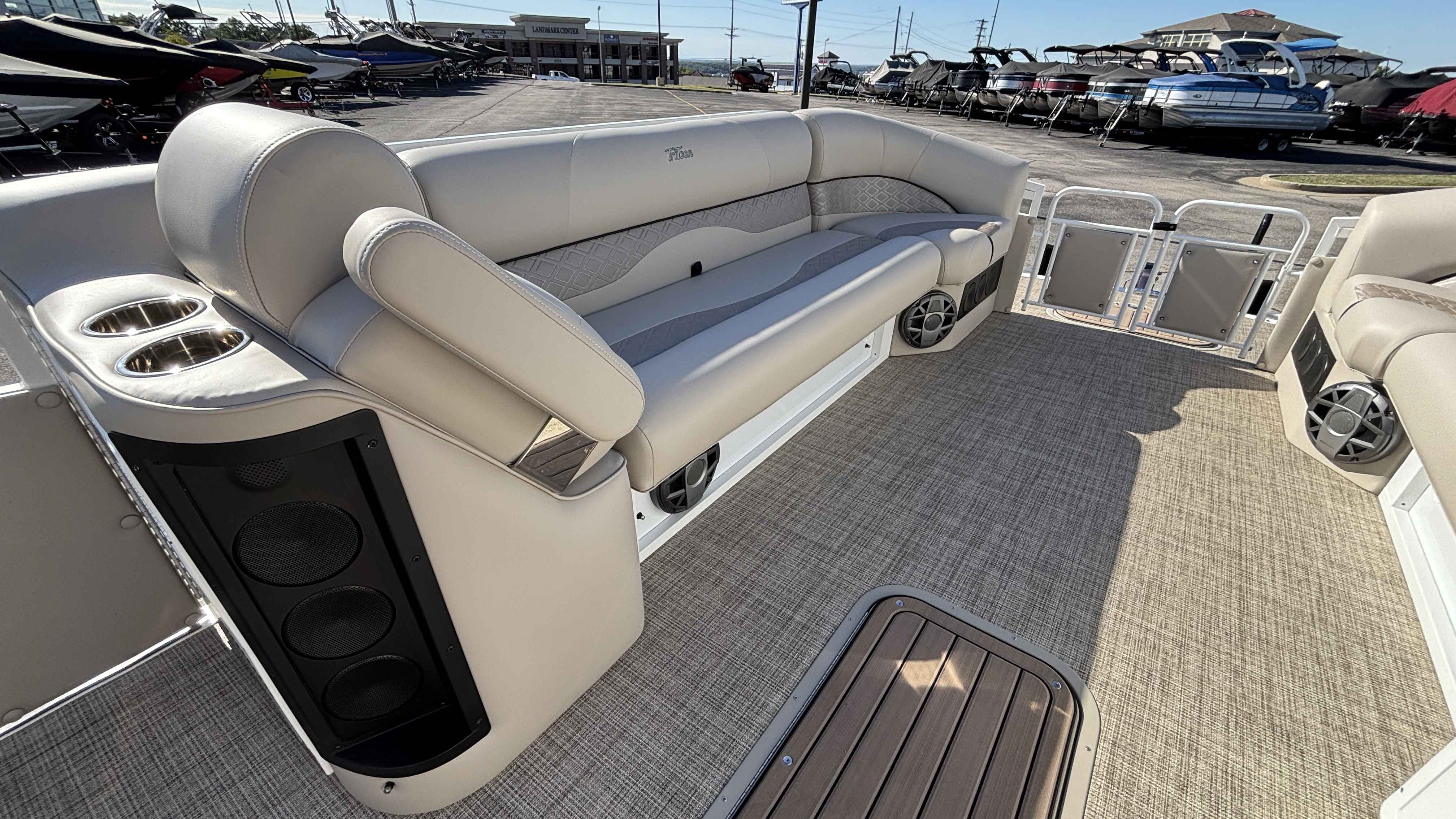 2026 JC Tritoon NepToon 25TT Sport - Image 12