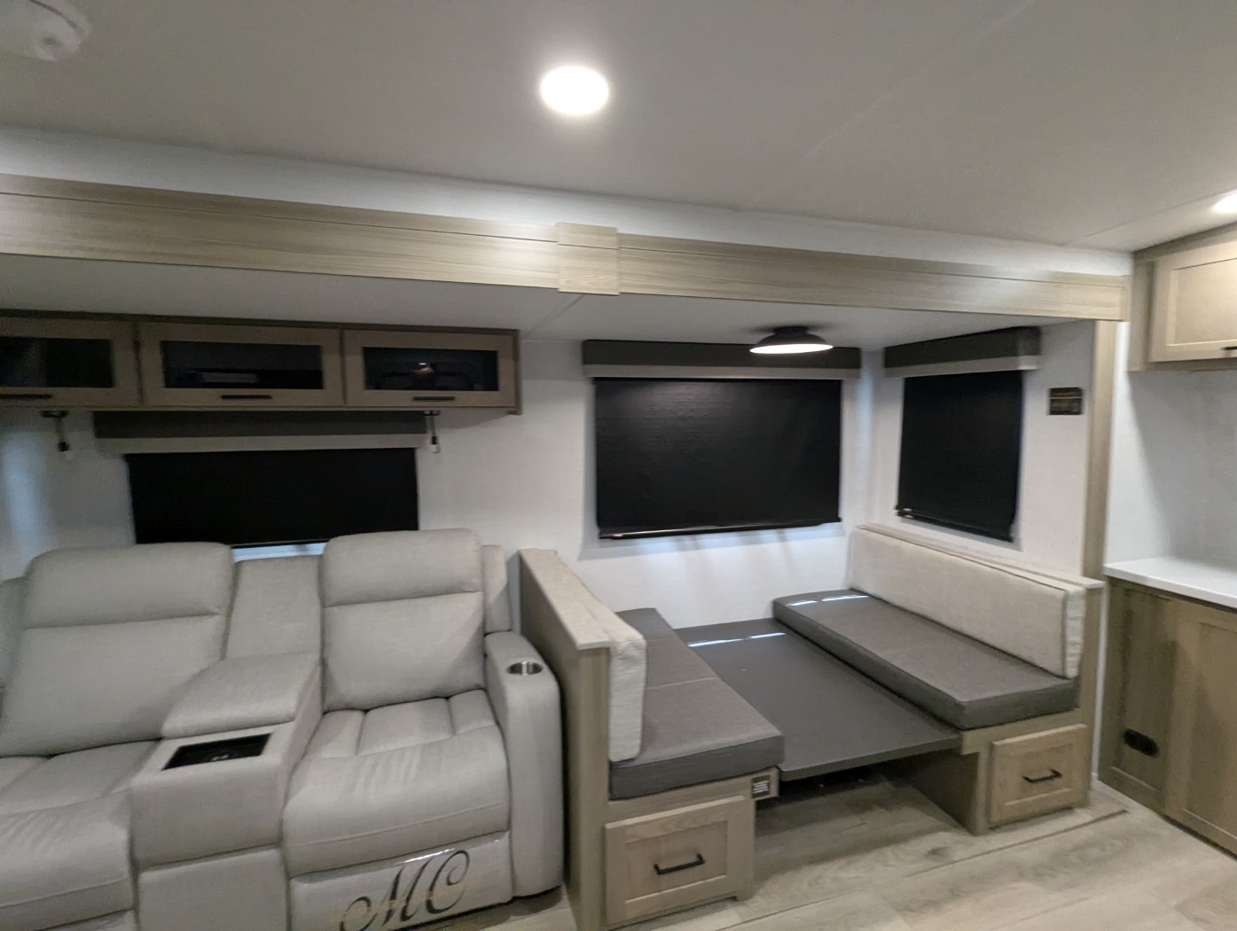 2027 Forest River Rockwood Ultra Lite 2608BS - Image 18