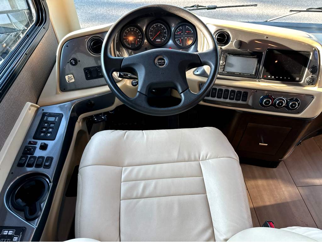 2018 TIFFIN ALLEGRO RED 37BA - Image 27