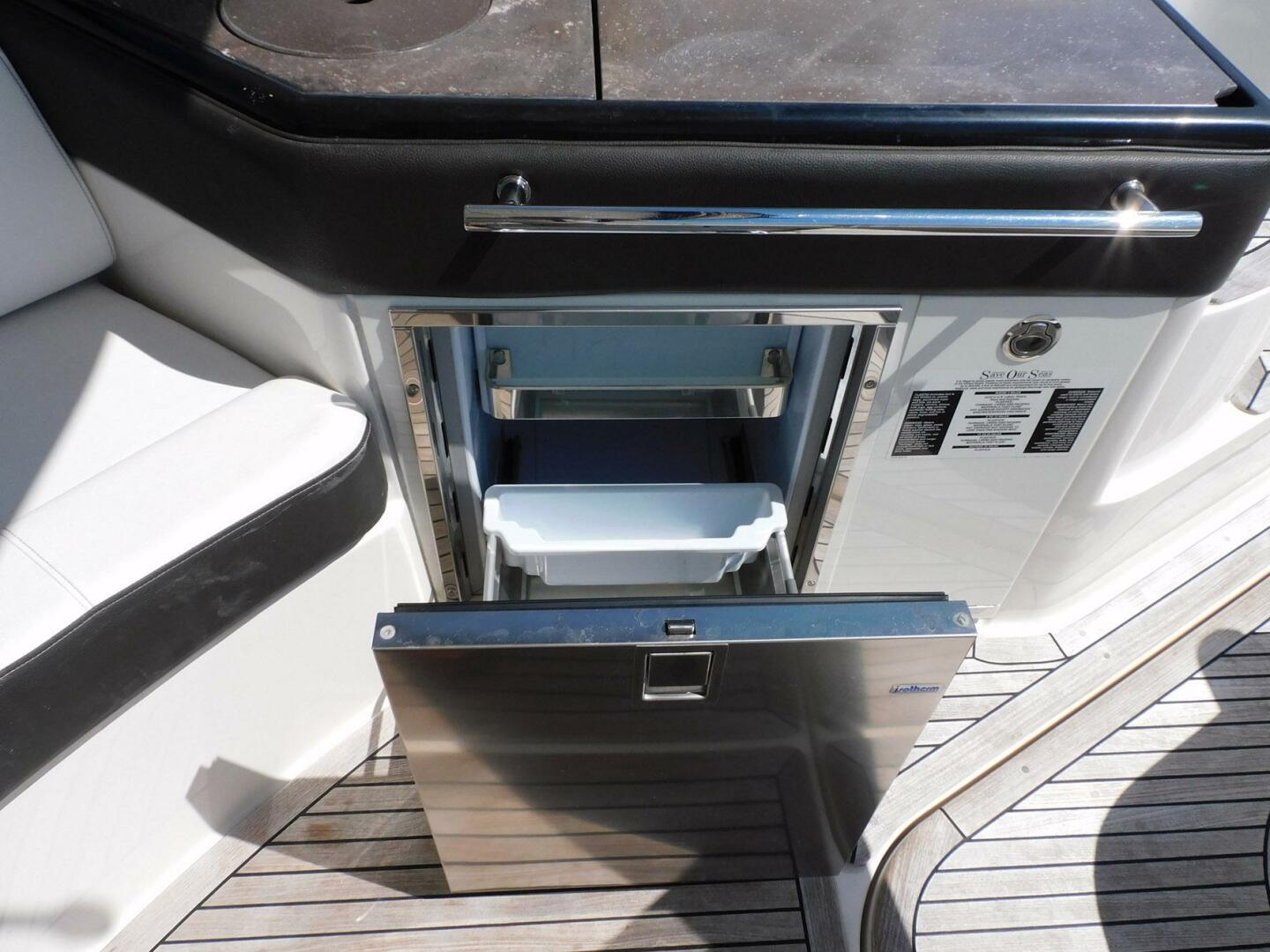 2018 Sea Ray Sundancer 320 - Image 27