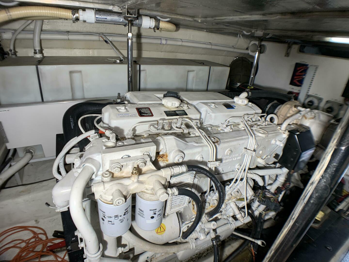 2006 Carver 56 Voyager - Image 40