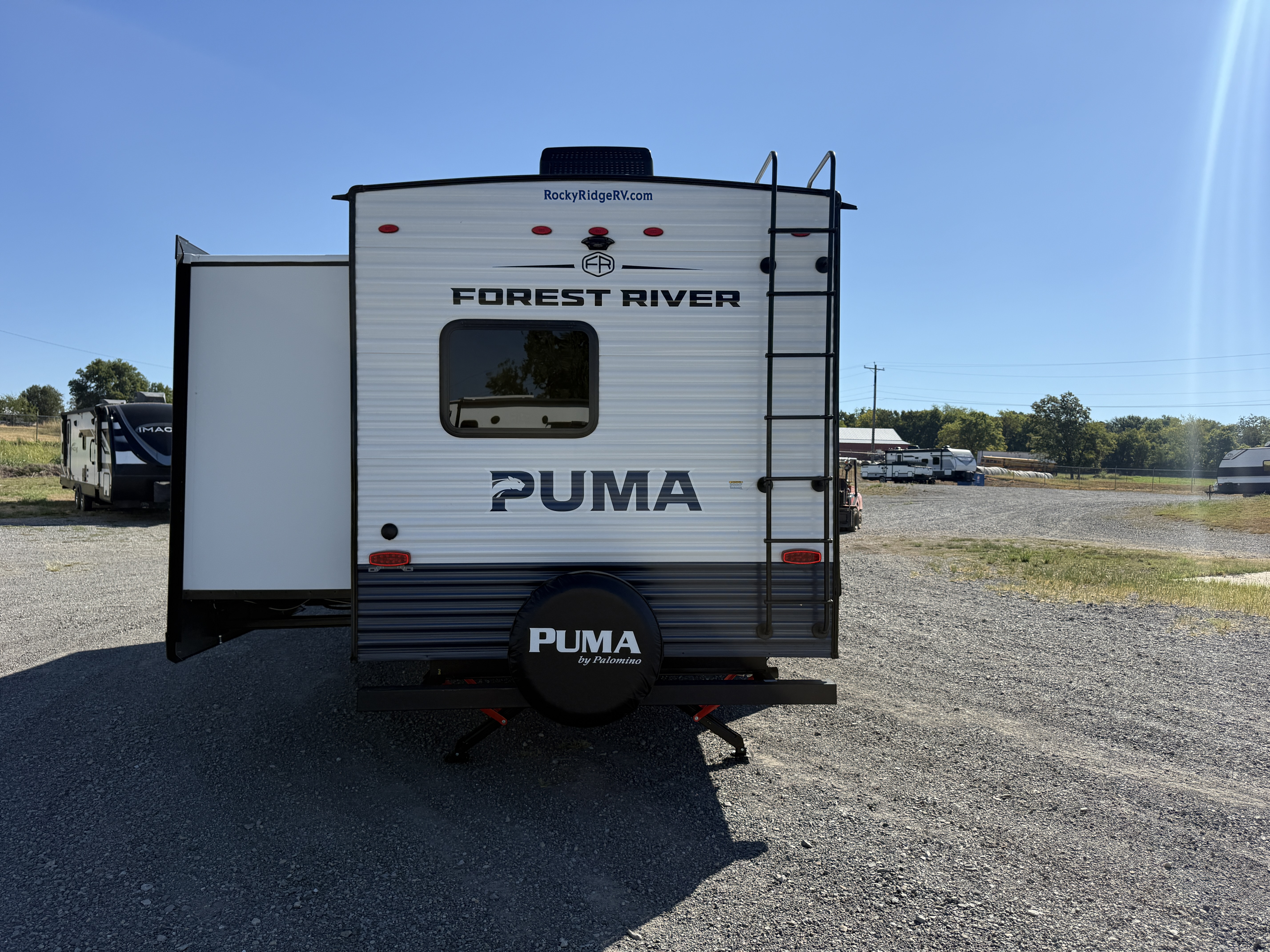 2027 Forest River Puma 32BHFS - Image 6