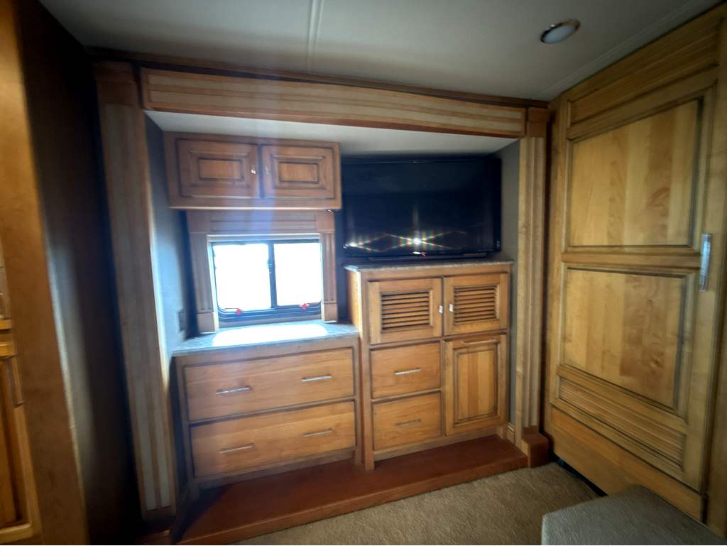 2018 TIFFIN ALLEGRO RED 33AA - Image 26