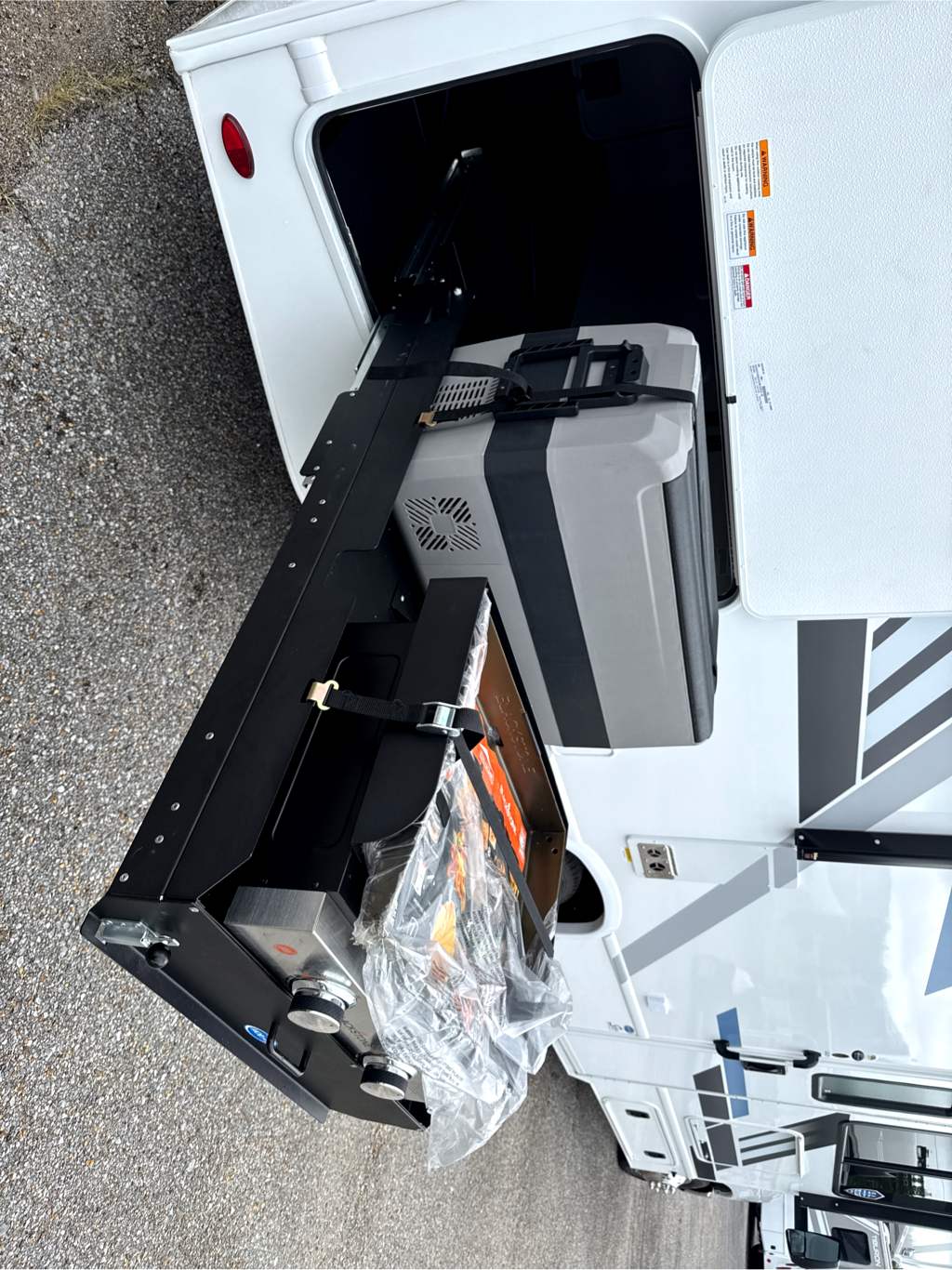 2027 THOR MOTOR COACH MAGNITUDE GA28 - Image 7