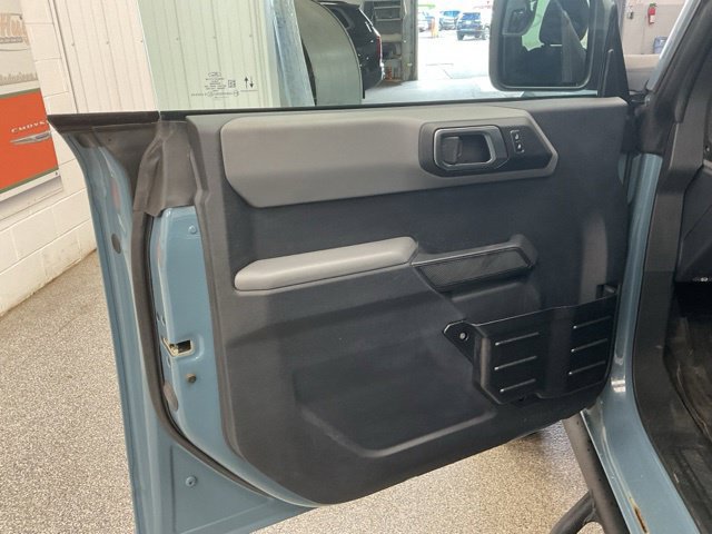 2022 Ford Bronco Utility 4D Black Diamond 4WD - Image 11