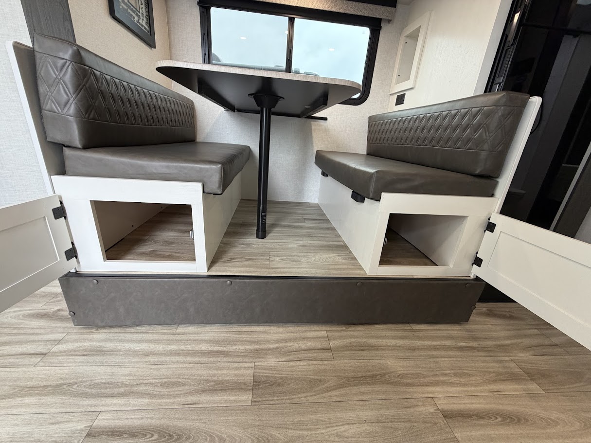 2026 VENTURE RV SPORTTREK STINGER 232VRL - Image 18
