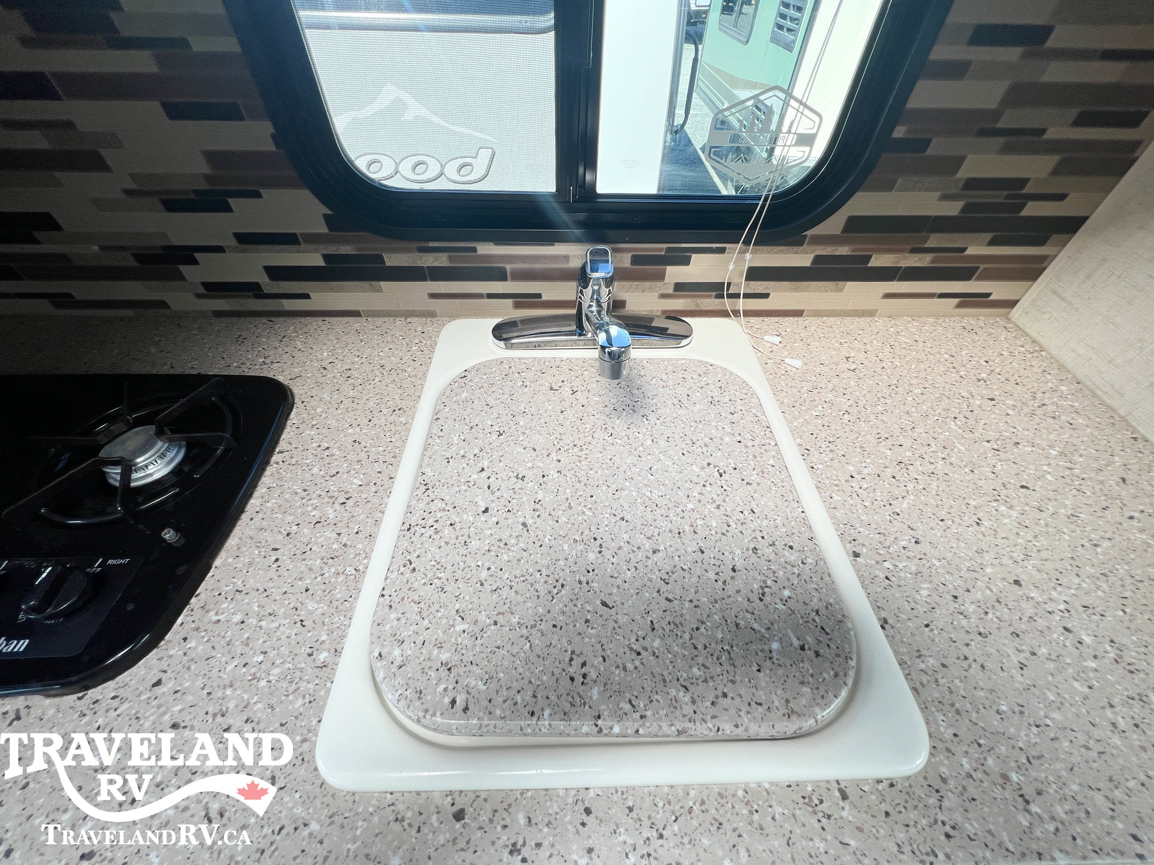 2017 Venture RV Sonic Lite SL149VML - Image 11