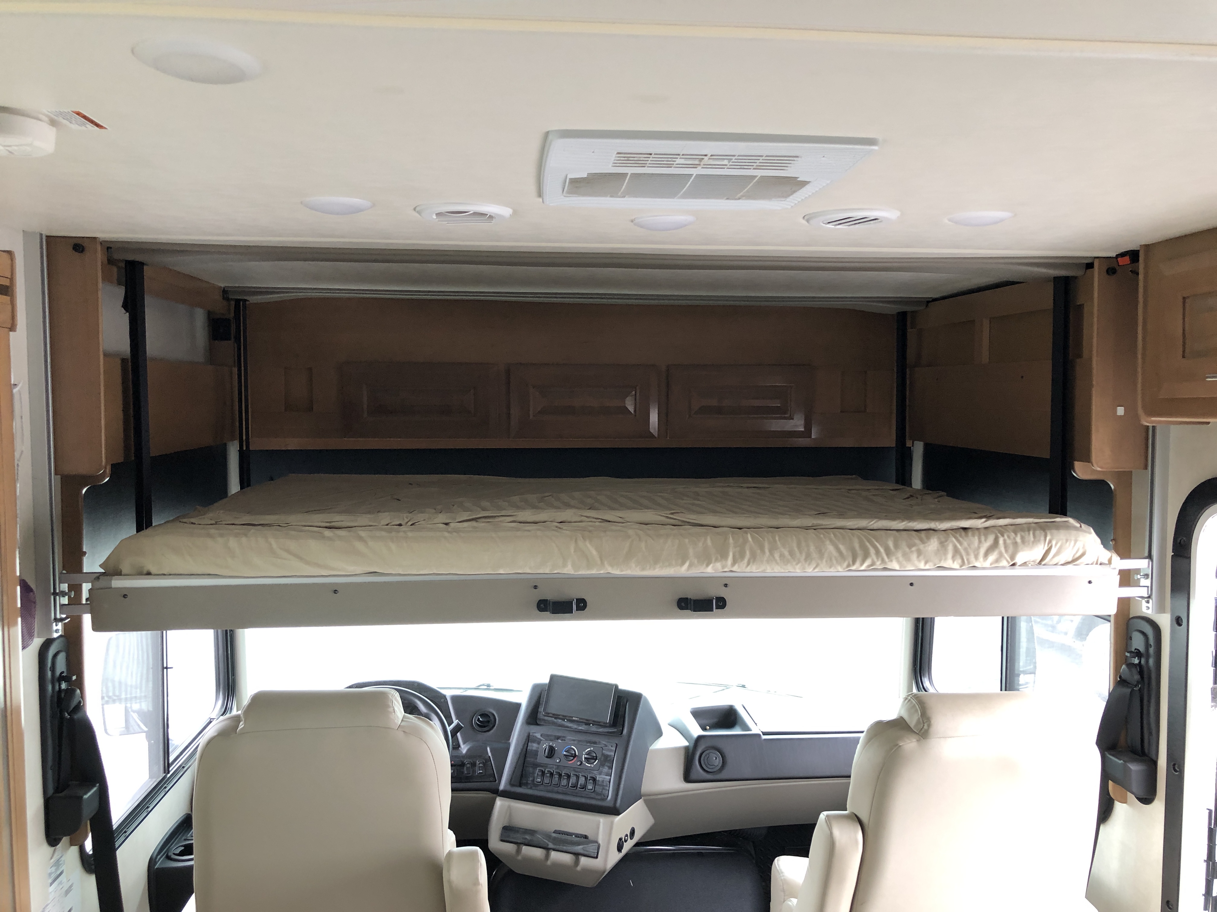 2022 Forest River Georgetown 7 Series GT7 36D7 - Image 14