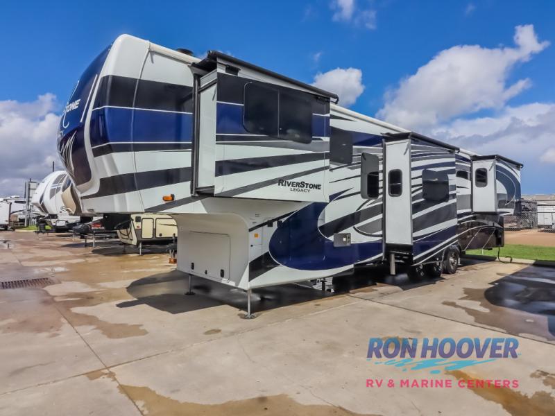 2024 FOREST RIVER 421FK - Image 4