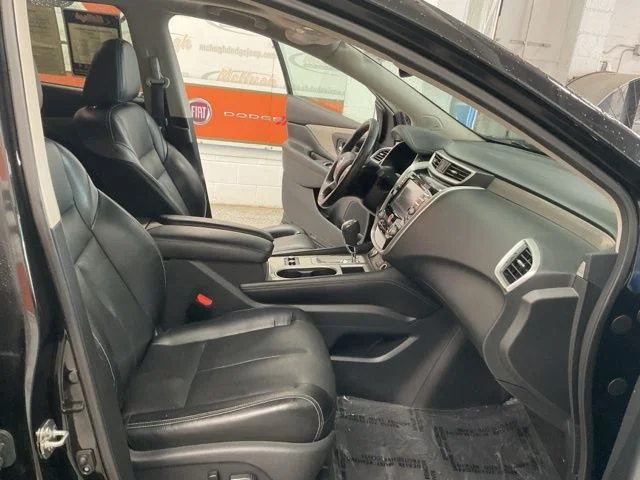 2018 Nissan Murano Utility 4D Platinum AWD V6 - Image 26