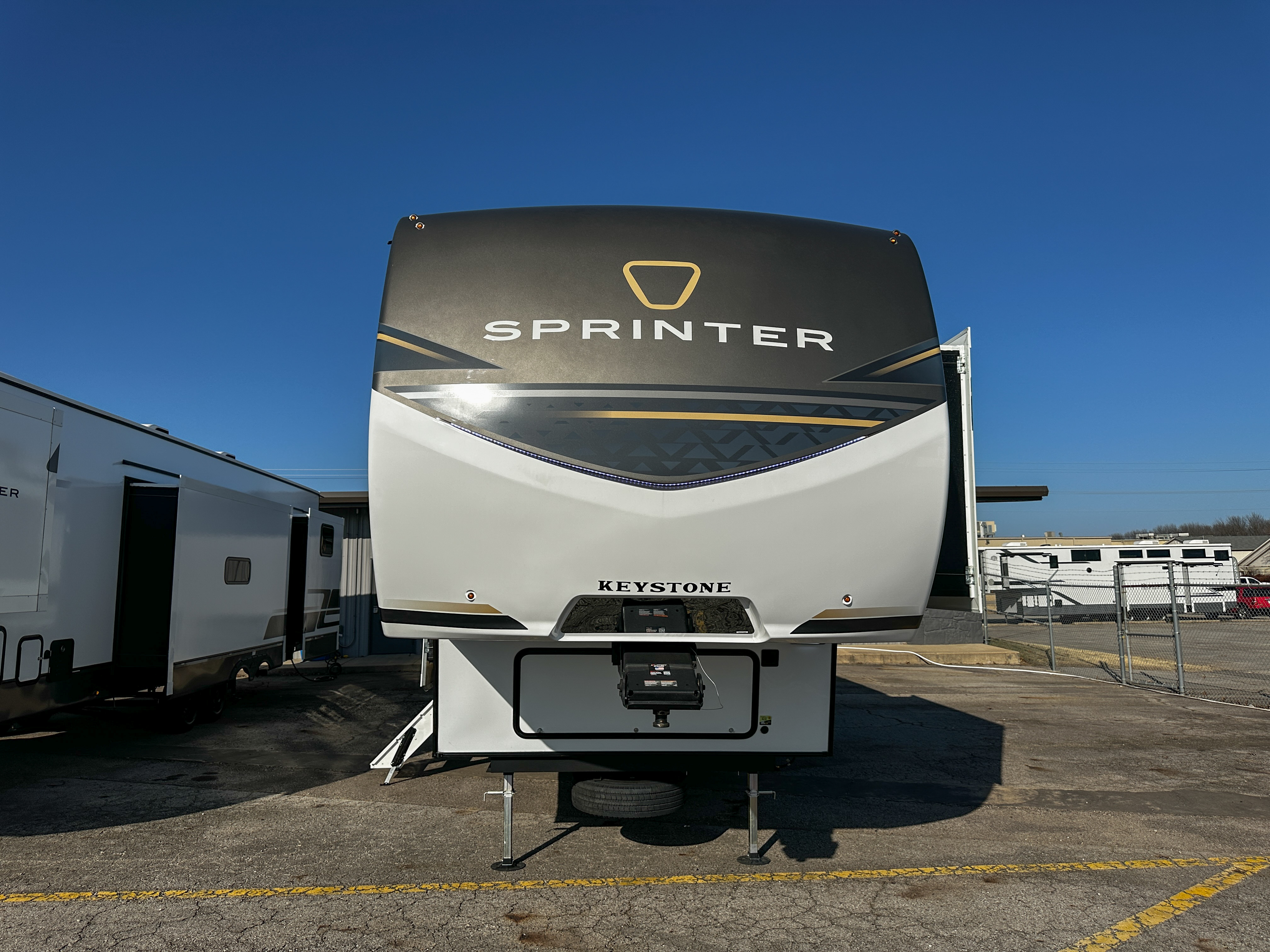 2026 Keystone Sprinter 3800FLB - Image 3
