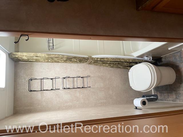 2011 Keystone Sprinter 26BH - Image 10