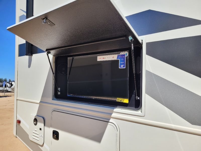 2026 Entegra Coach Vision XL 31UL - Image 4