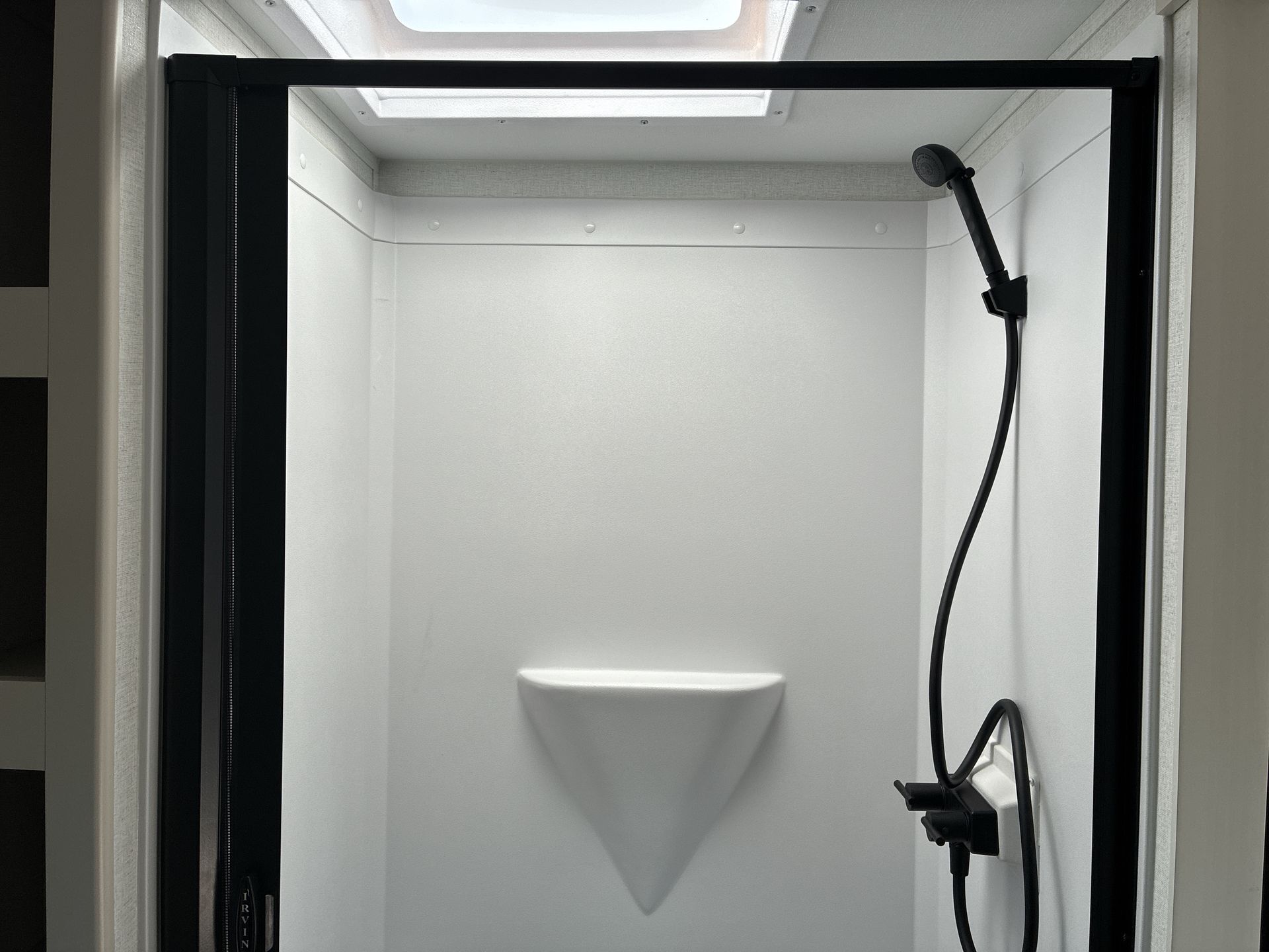2027 Grand Design Imagine XLS 22RBE - Image 22