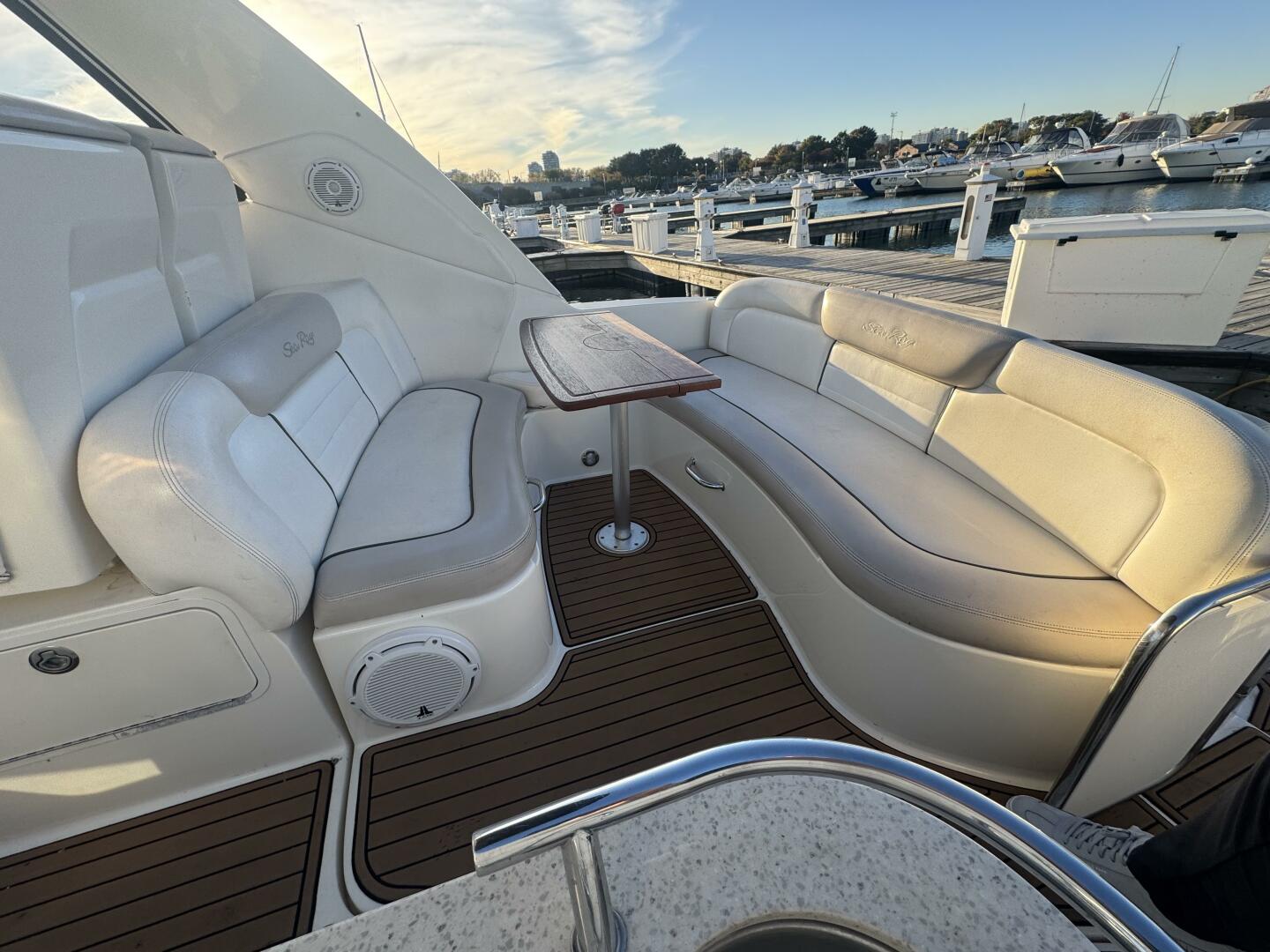 2011 Sea Ray 330 Sundancer - Image 12