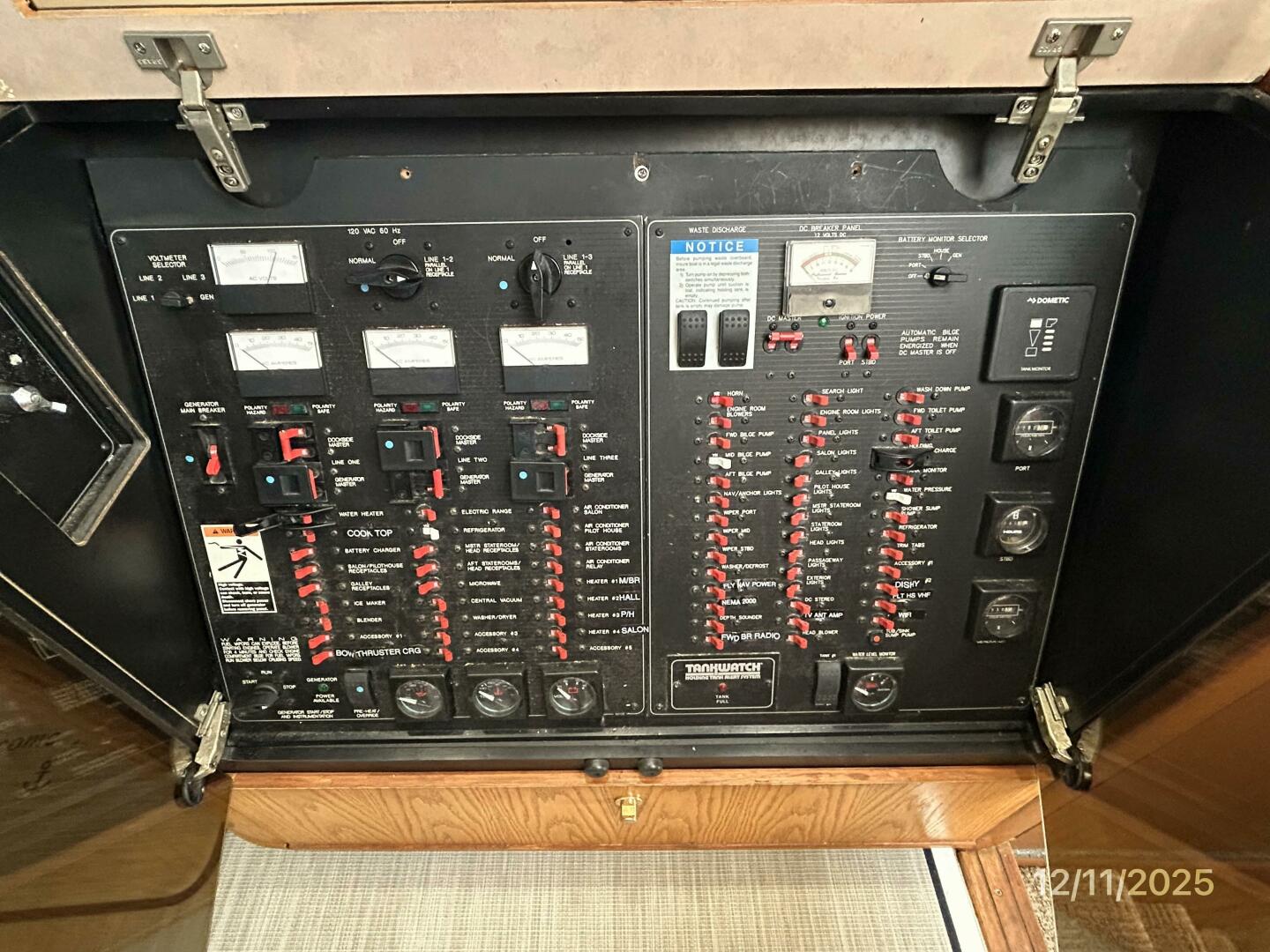1998 Bayliner 4788 - Image 71