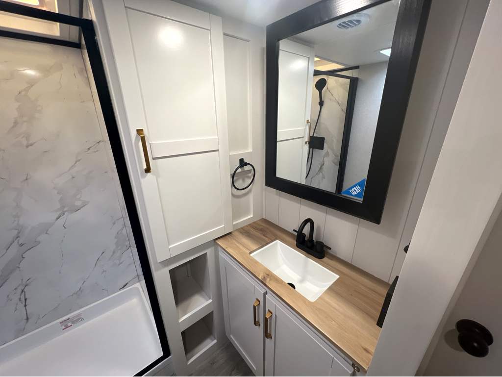 2026 Jayco Eagle SLE 28BHU - Image 2