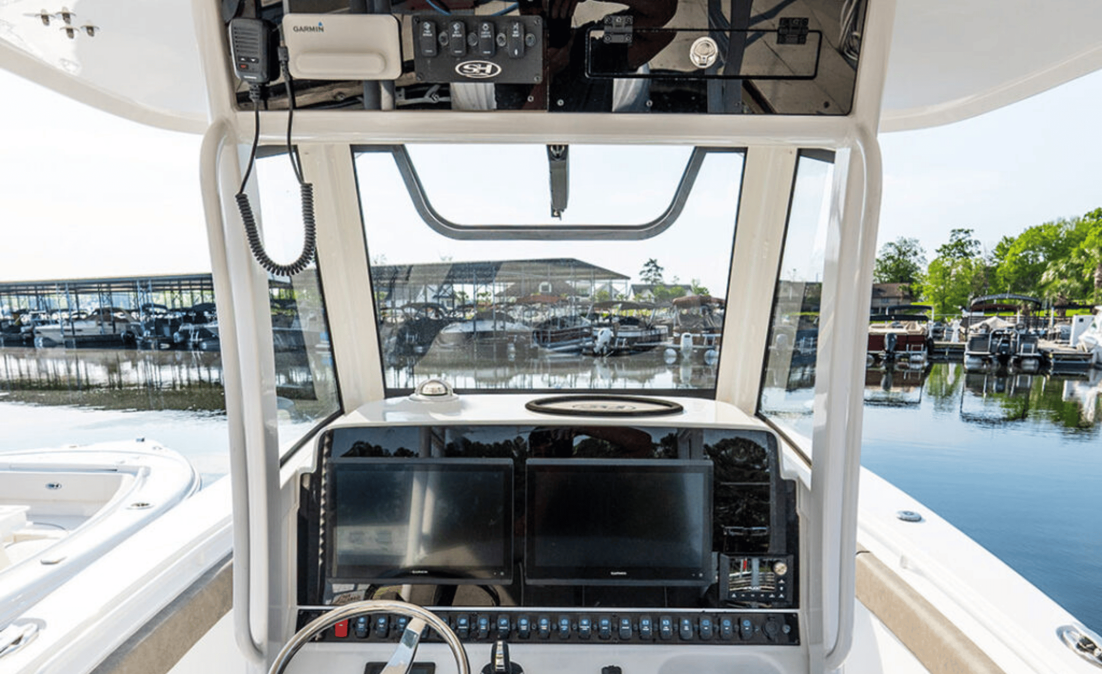 2027 Sea Hunt Gamefish 28FS - Image 9