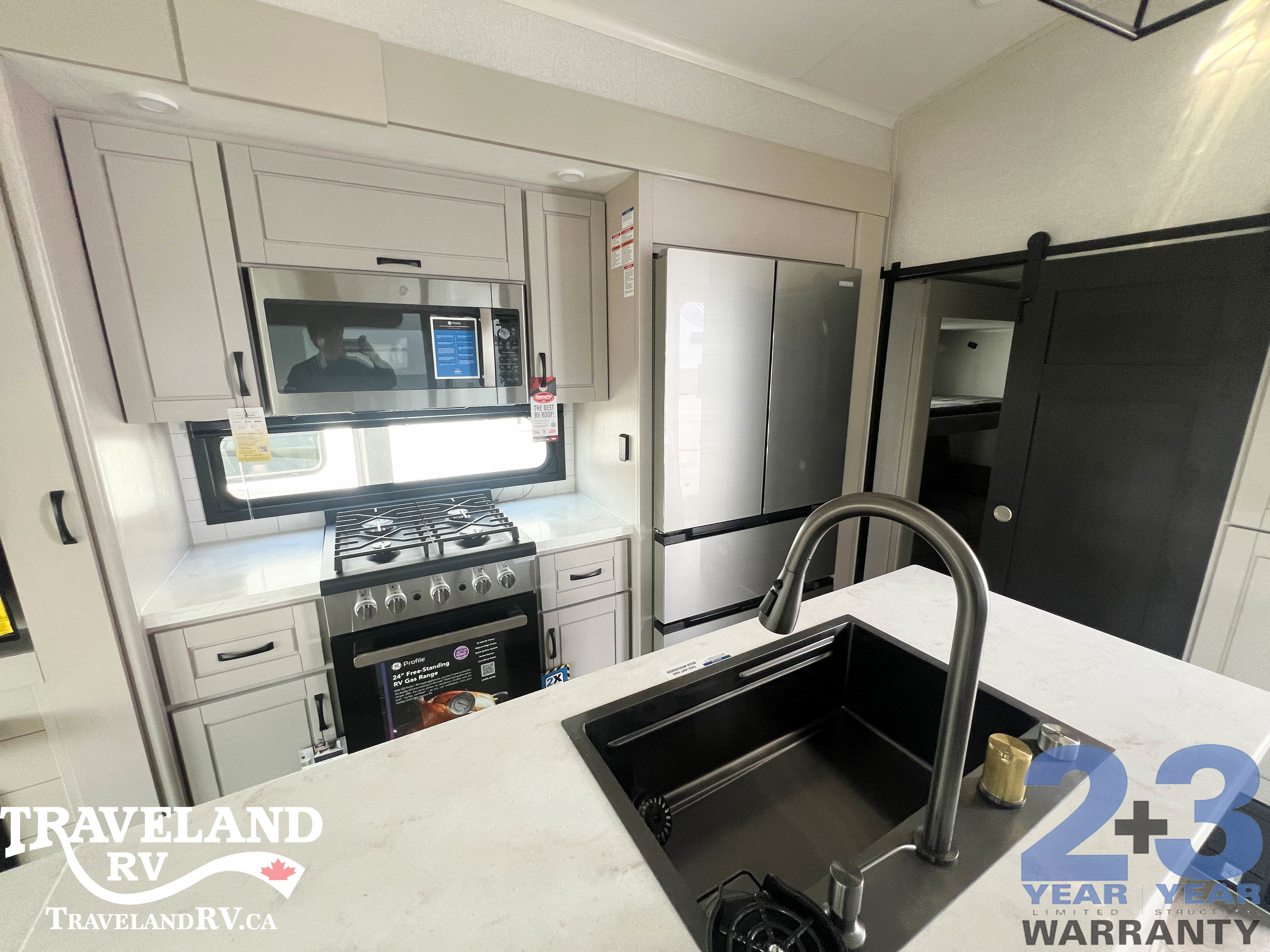 2026 Jayco North Point 377RLBH - Image 7