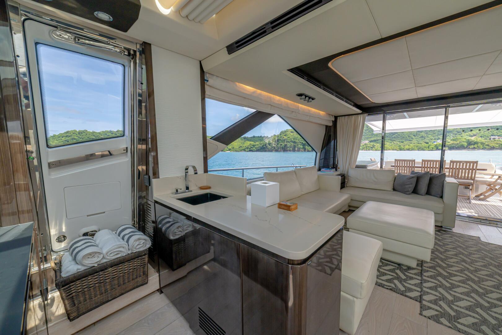 2017 Azimut 77S - Image 17