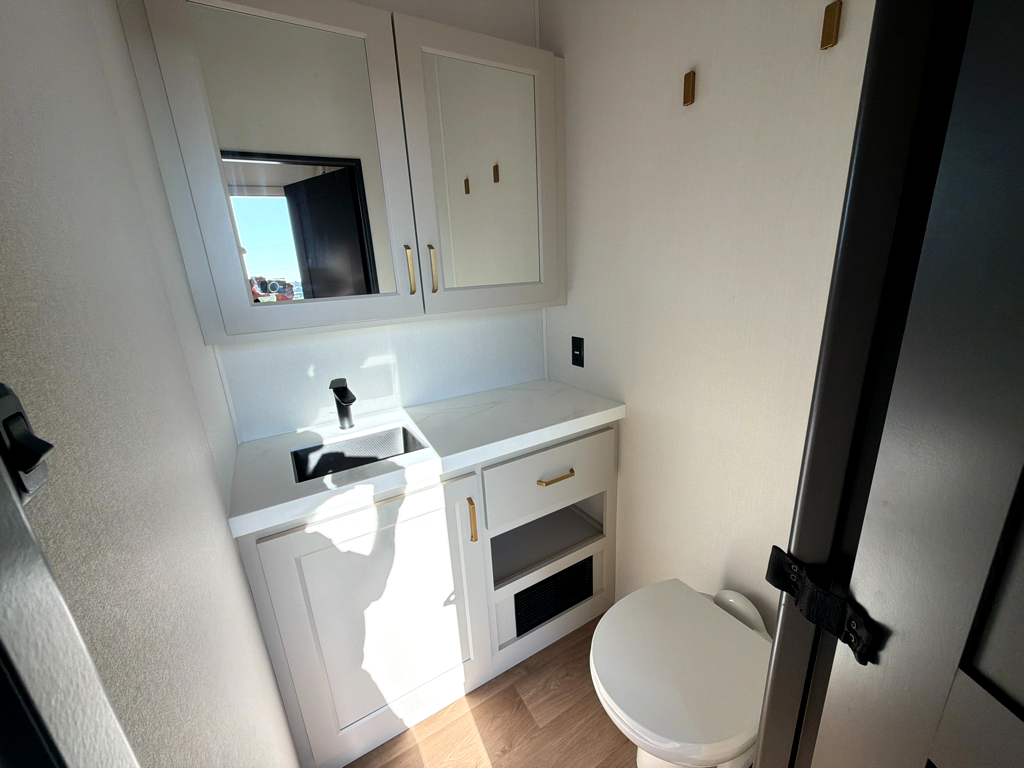2027 GRAND DESIGN SOLITUDE 417KB - Image 19