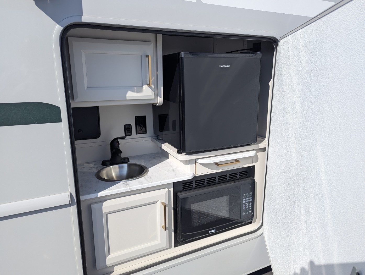 2026 Fleetwood Flair 29M - Image 6