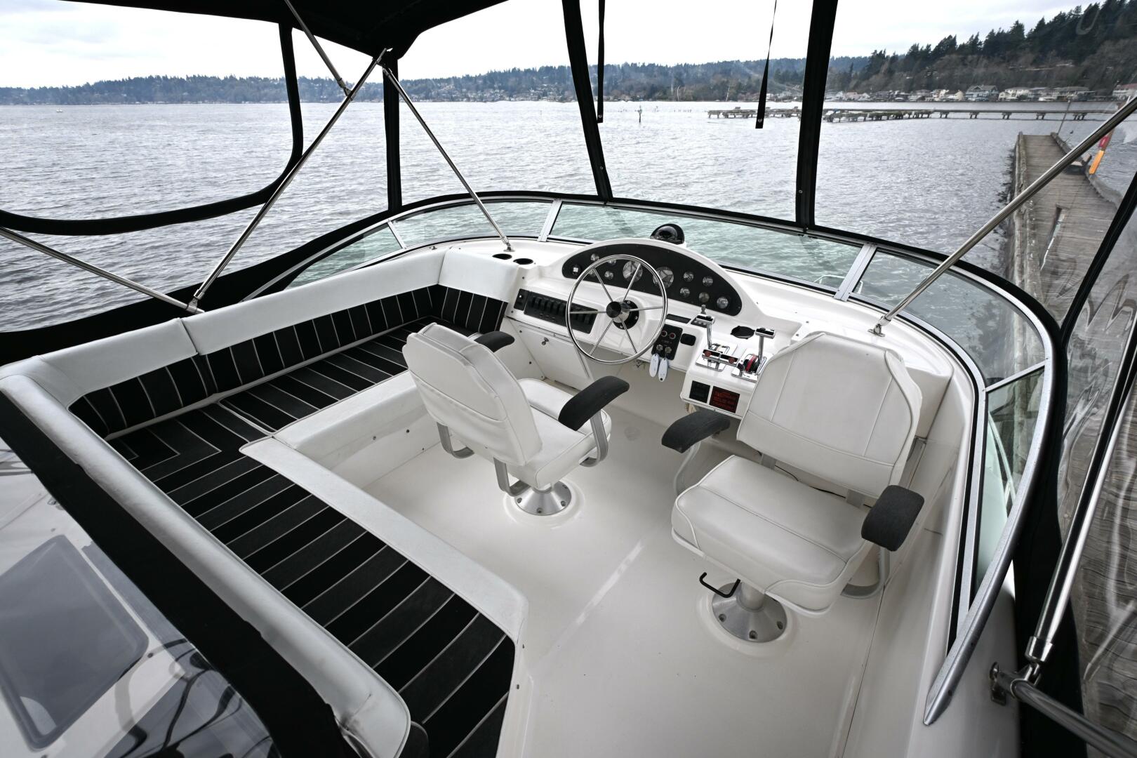 1996 Bayliner 4087 Aft Cabin Motoryacht - Image 22