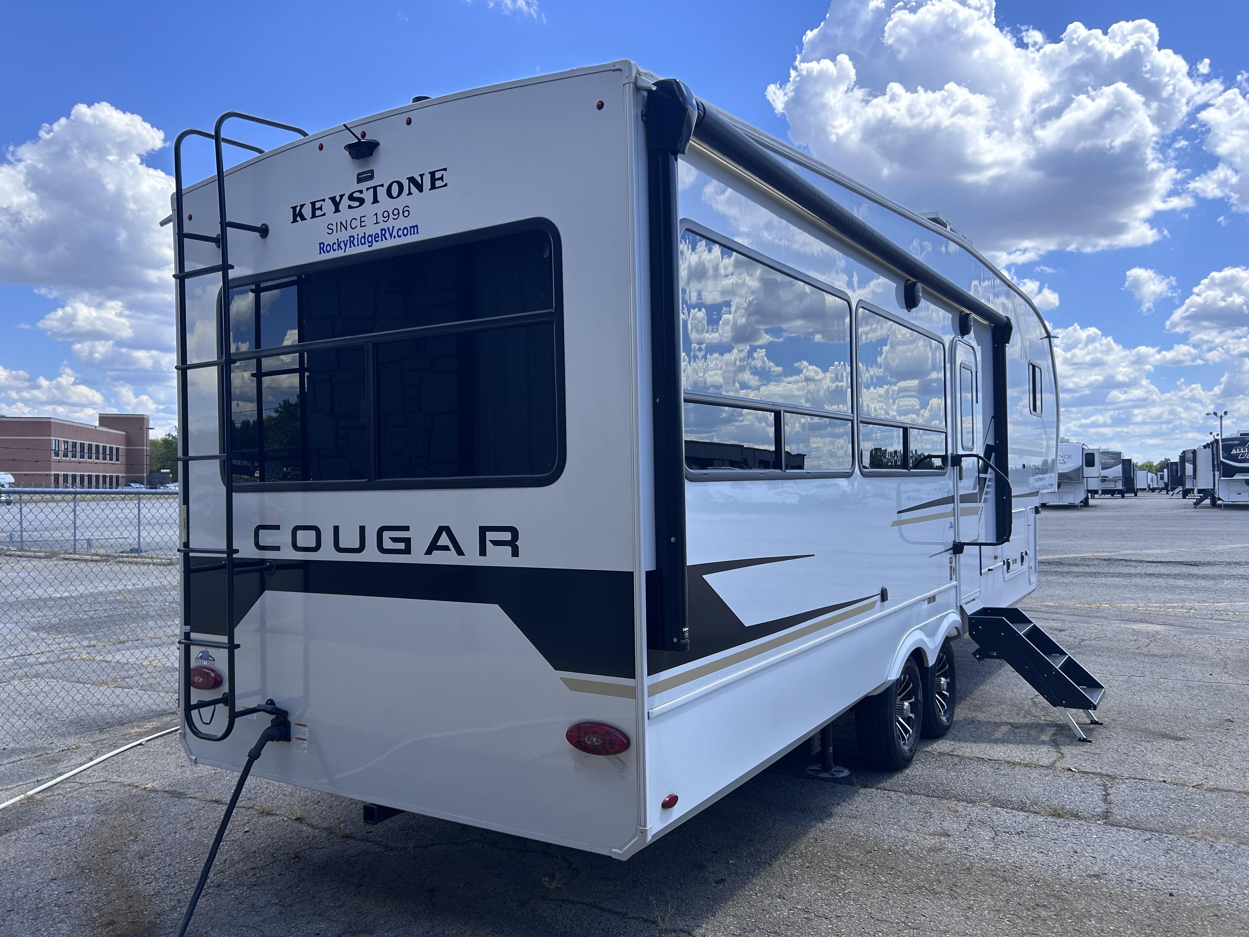 2026 Keystone Cougar Half-Ton 26RES - Image 7