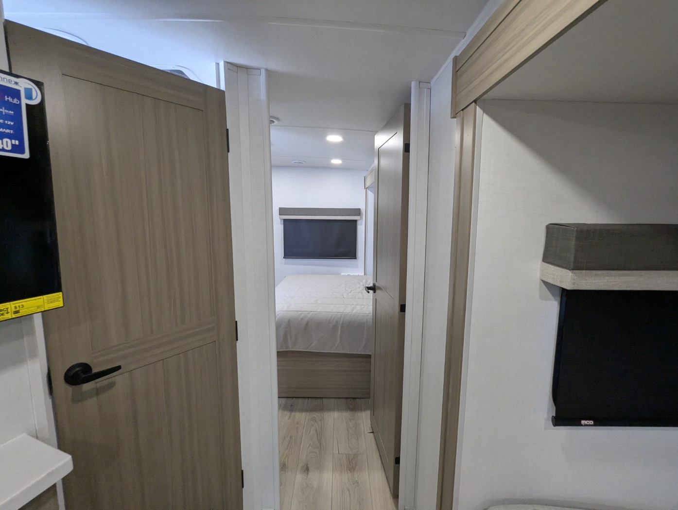 2027 Forest River Rockwood Ultra Lite 2608BS - Image 20