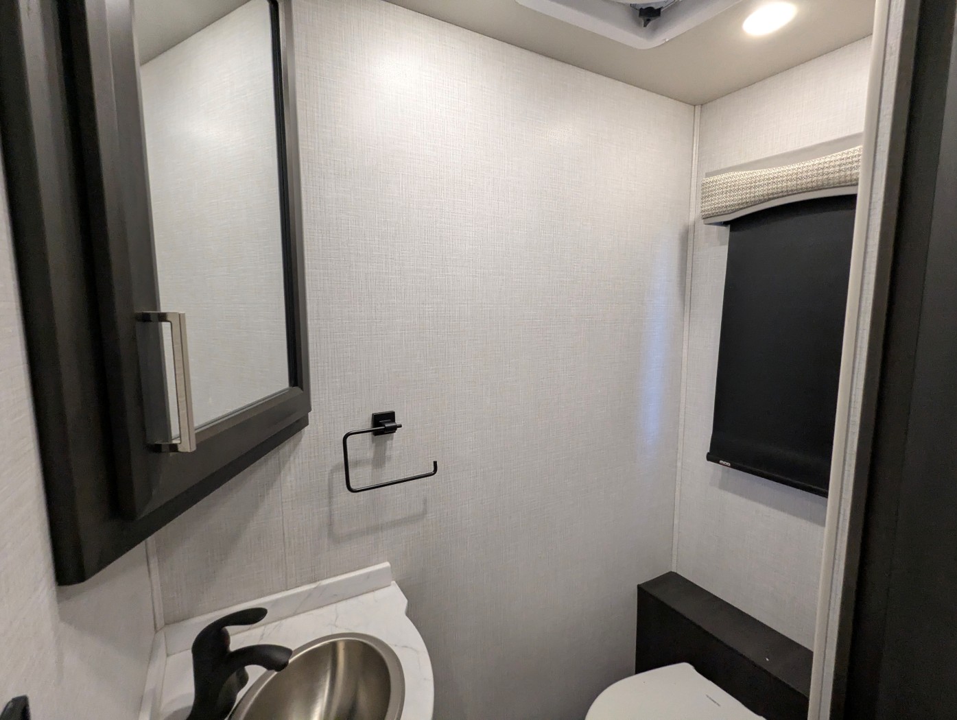 2026 Holiday Rambler Invicta 36Y - Image 42