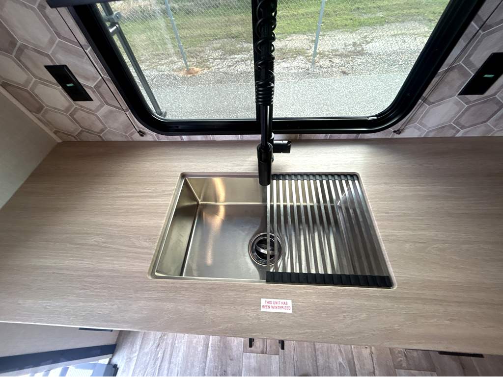 2026 VENTURE RV SIENNA 231VRK - Image 21