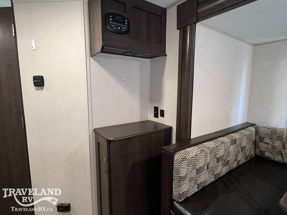 2018 Forest River Wildwood X-Lite West 210RBXL - Image 21