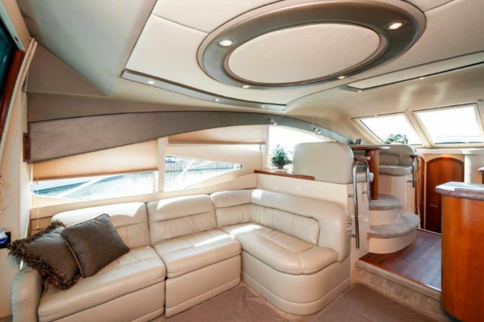 2006 Cruisers Yachts 477 Sport Sedan - Image 3