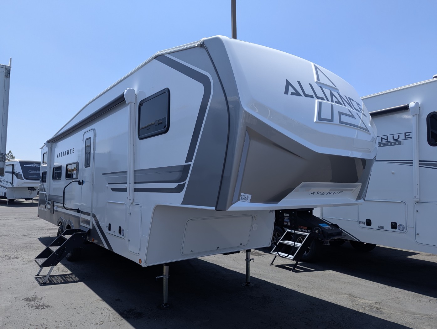 2027 Alliance RV Avenue 29BH - Image 1
