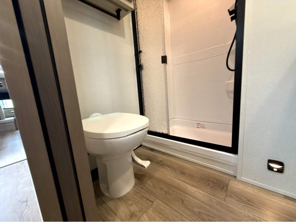 2027 GRAND DESIGN REFLECTION 324MBS - Image 22