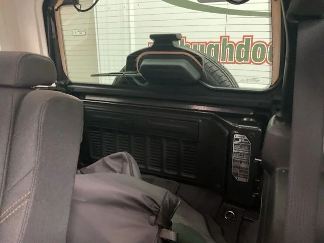 2025 Jeep Wrangler 4xe Sahara 4x4 - Image 10