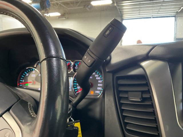 2019 Chevrolet Suburban 1500 Utility 4D LT 4WD - Image 18