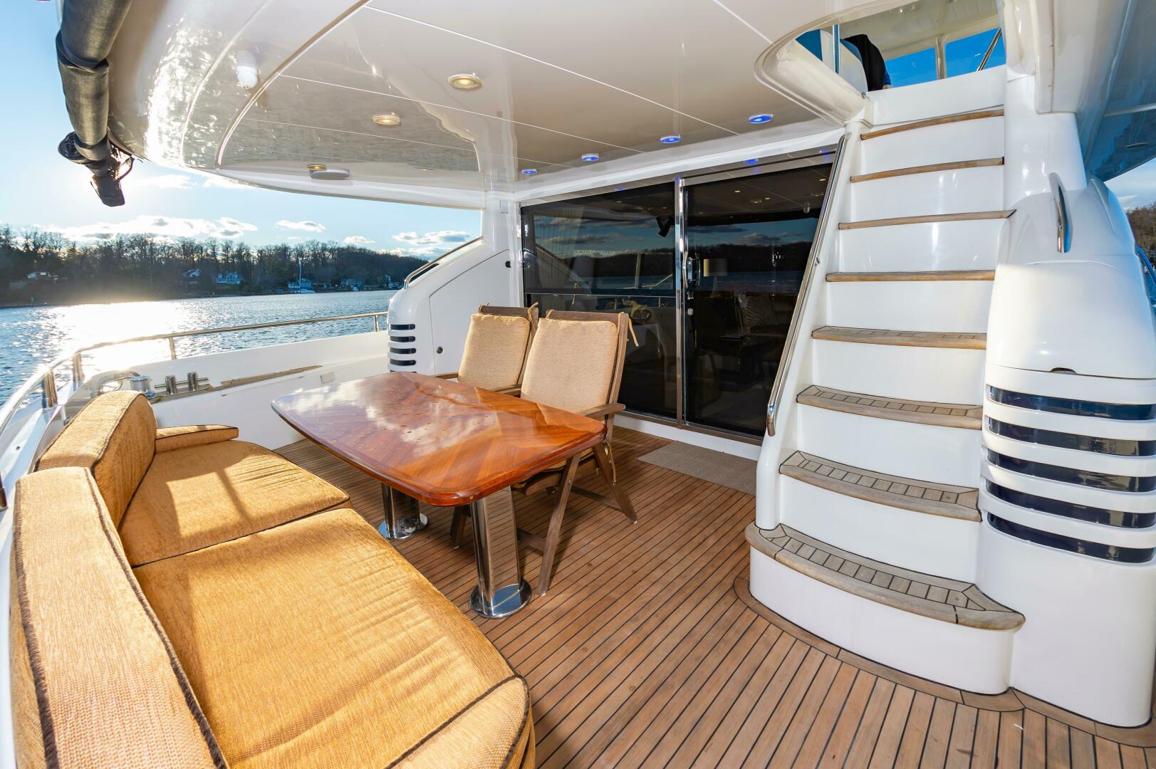 2006 Princess 75 - Image 26
