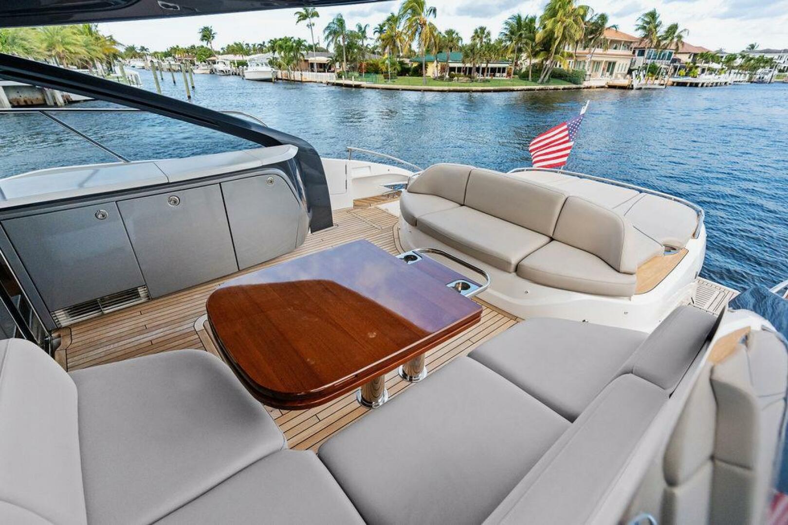 2021 Princess V55 - Image 16