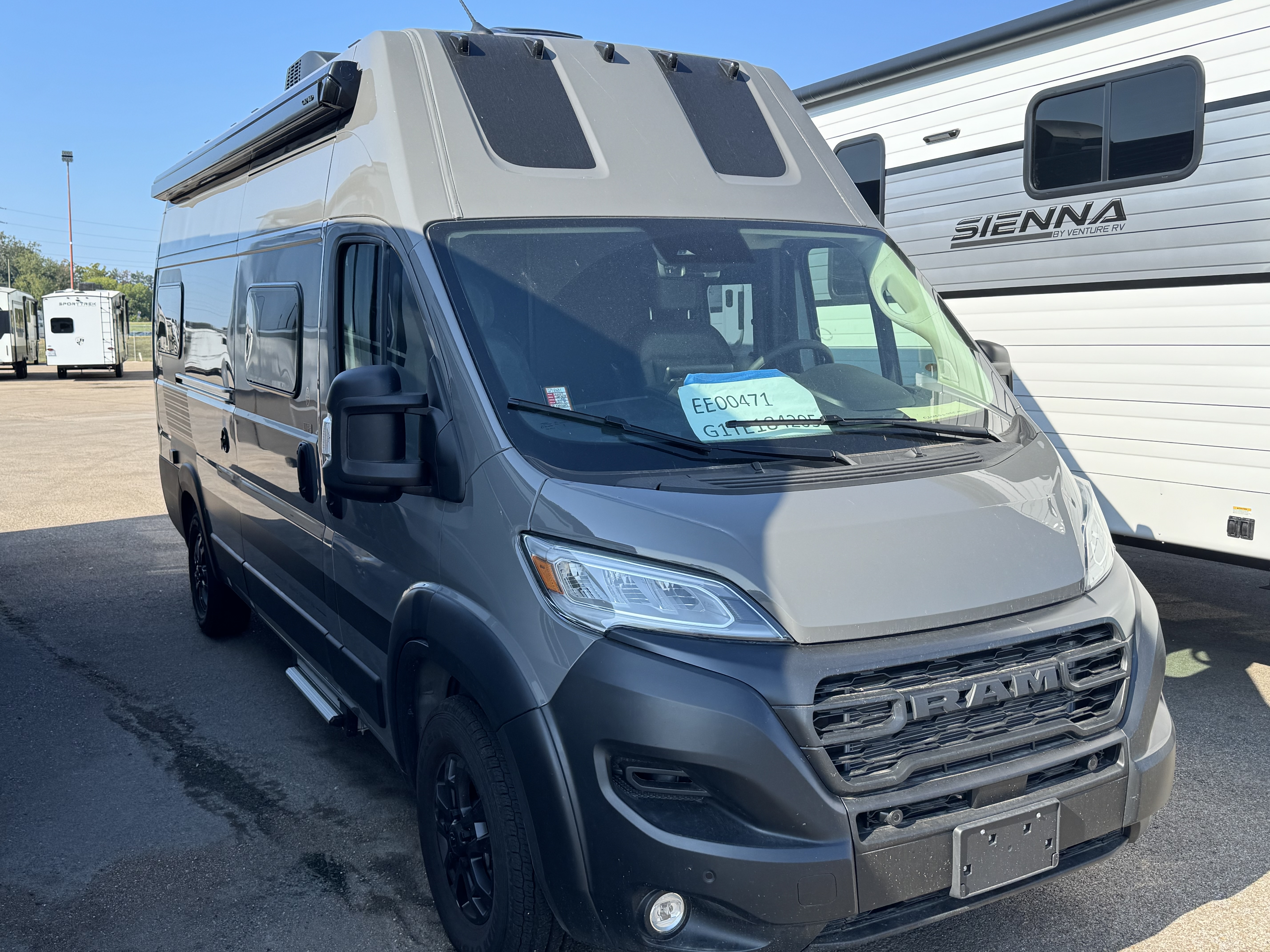 2027 GRAND DESIGN LINEAGE SERIESVP LVP2 - Image 3