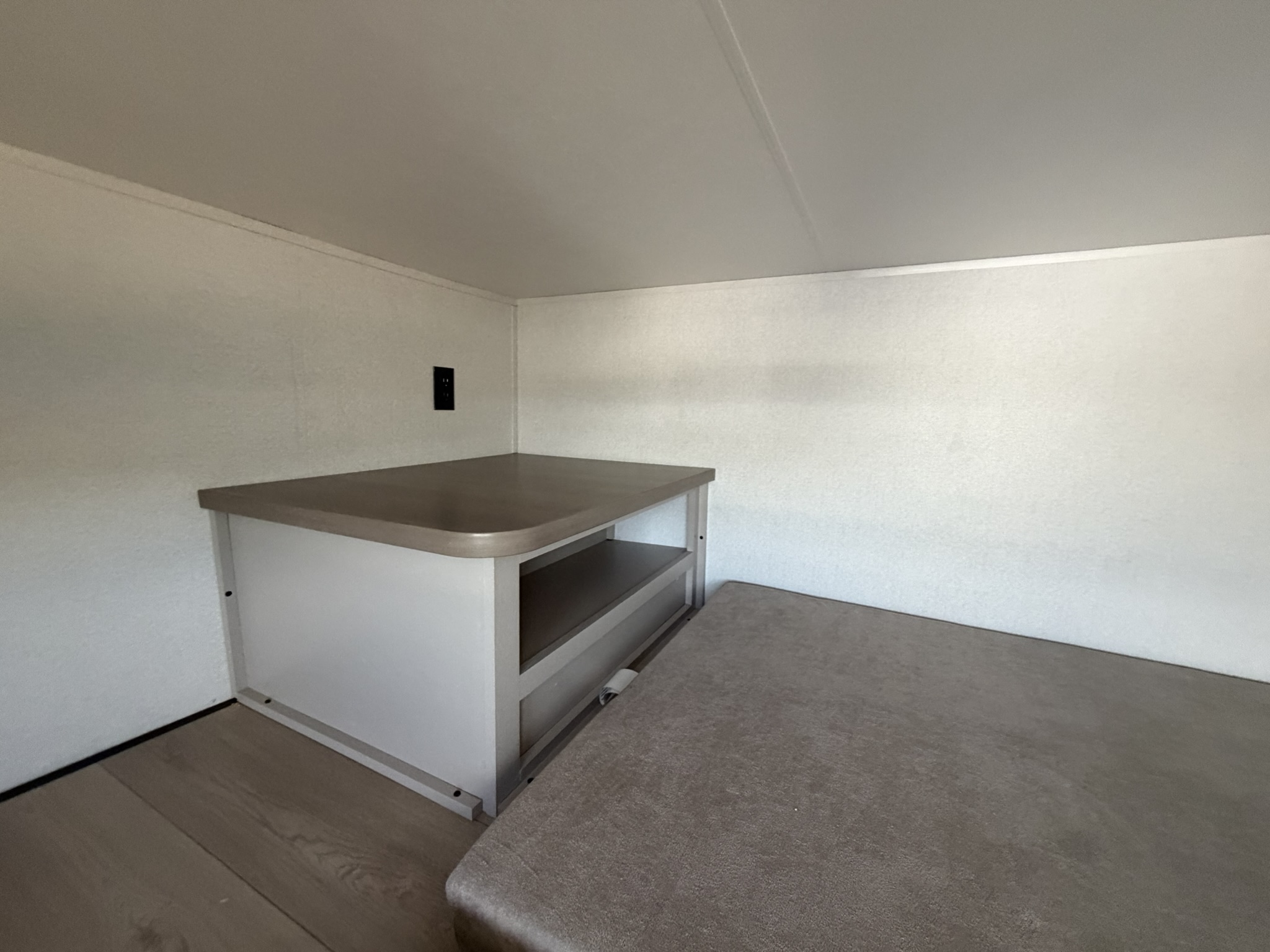 2027 JAYCO JAY FLIGHT BUNGALOW 404LOFT - Image 41